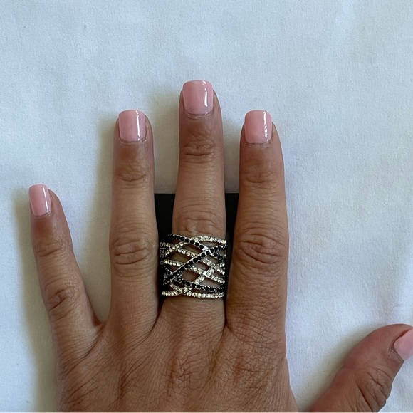 Express Ring - Picture 3 of 5